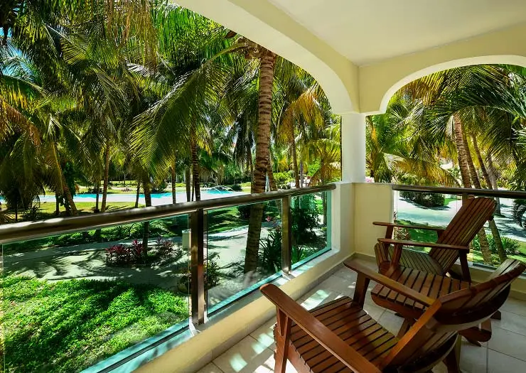 Luxury Jr Suite Terrace — El Dorado Royale