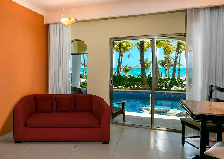 Swim Up Jr Suite — El Dorado Royale