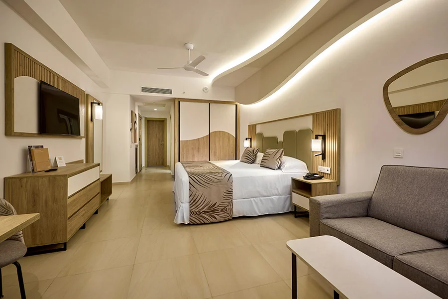 2 Bedroom Junior Suite Partial Ocean View — Hotel RIU Palace Aquarelle
