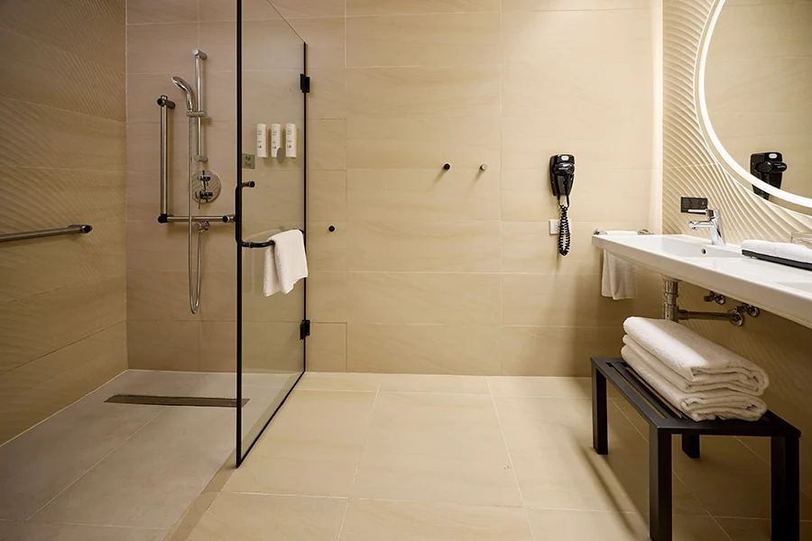 Adapted Junior Suite Ocean View Bathroom — Hotel RIU Palace Aquarelle