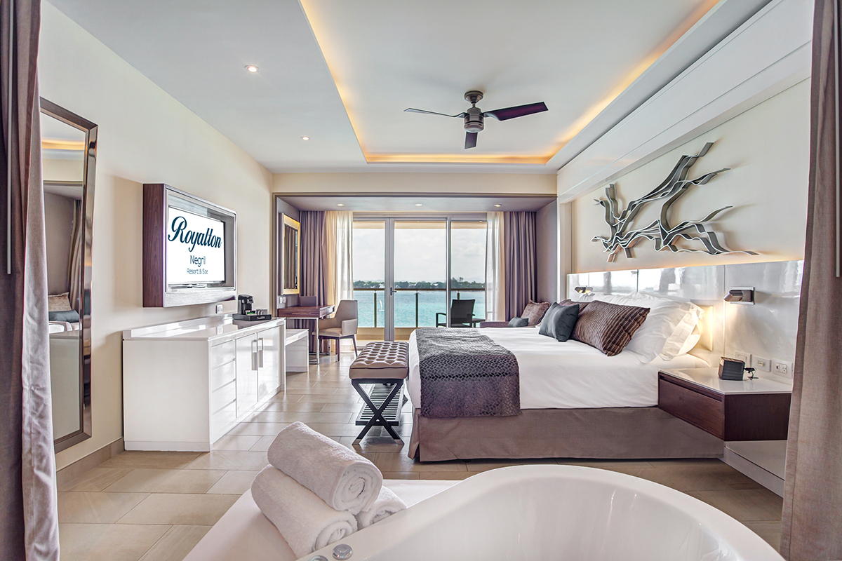 Diamond Club Luxury Junior Suite Bathroom Hideaway Royalton Negril