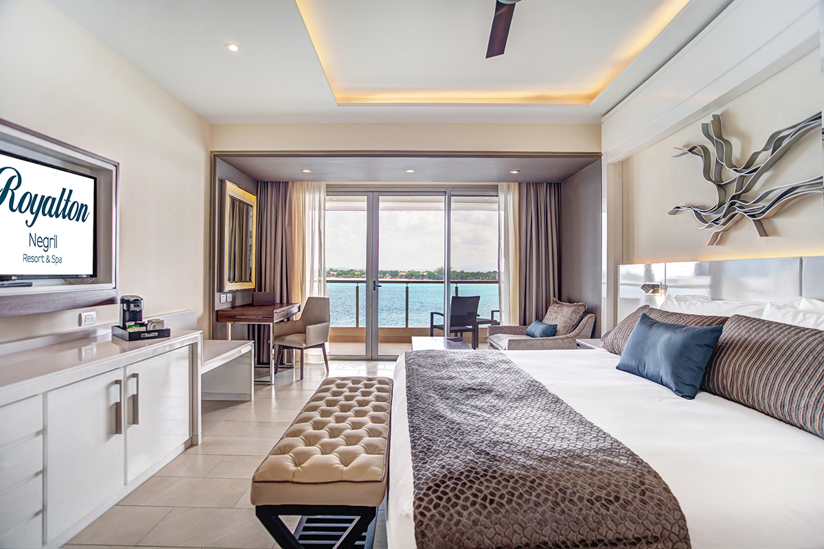 Diamond Club Luxury Junior Suite — Hideaway at Royalton Negril