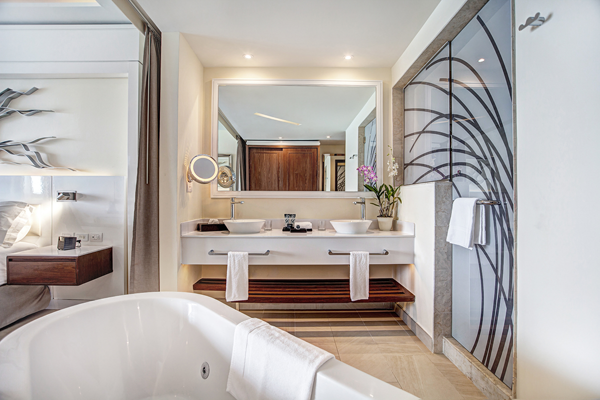 Luxury Junior Suite Ocean View Bathroom Hideaway Royalton Negril