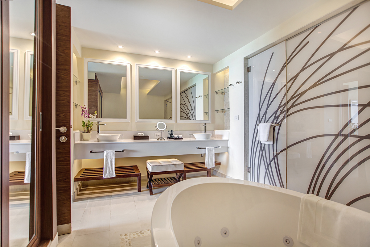 Luxury Presidential One Bedroom Bathroom Hideaway Royalton Negril