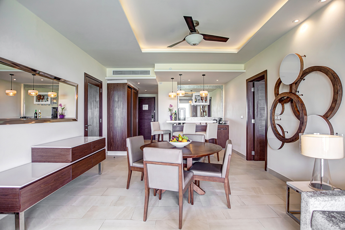 Luxury Presidential One Bedroom Living Area Hideaway Royalton Negril