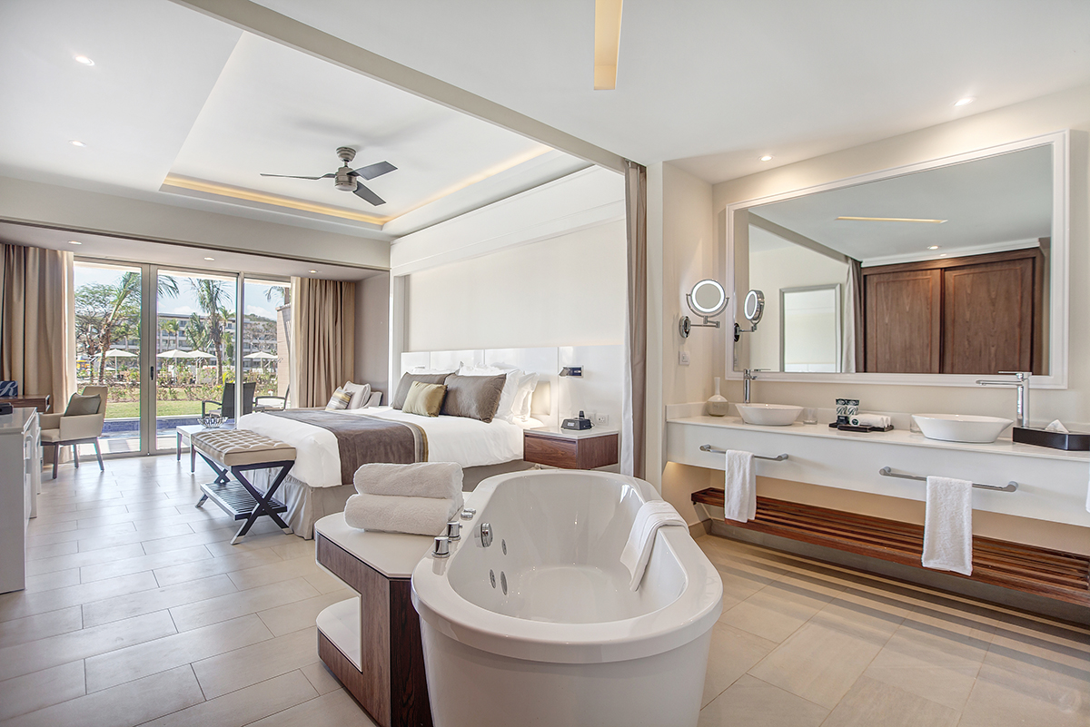 Diamond Club Luxury Junior Suite at Hideaway at Royalton Saint Lucia