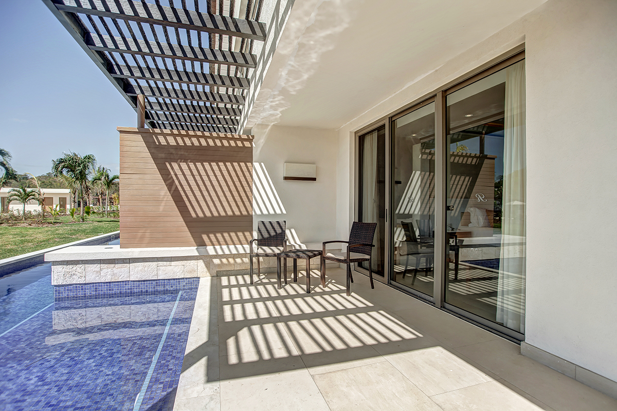 Diamond Club Luxury Junior Suite terrace