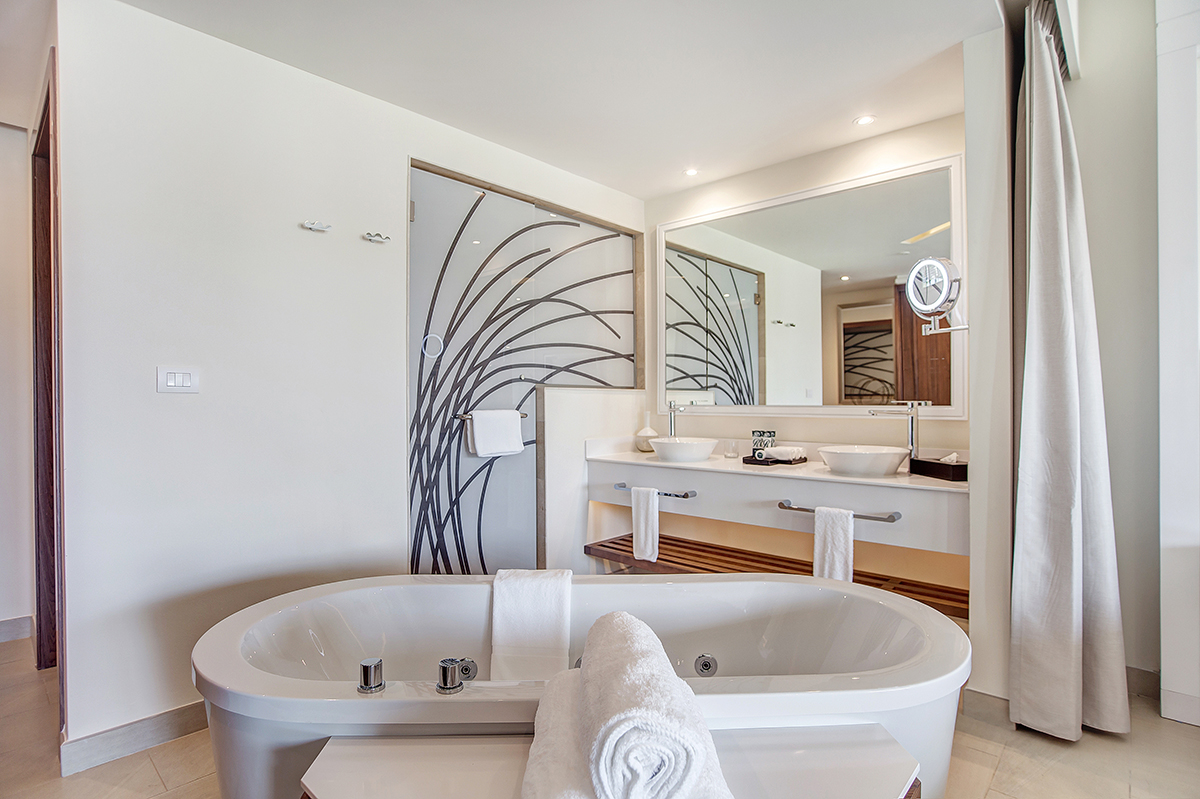 Luxury Junior Suite Bathroom at Royalton Saint Lucia