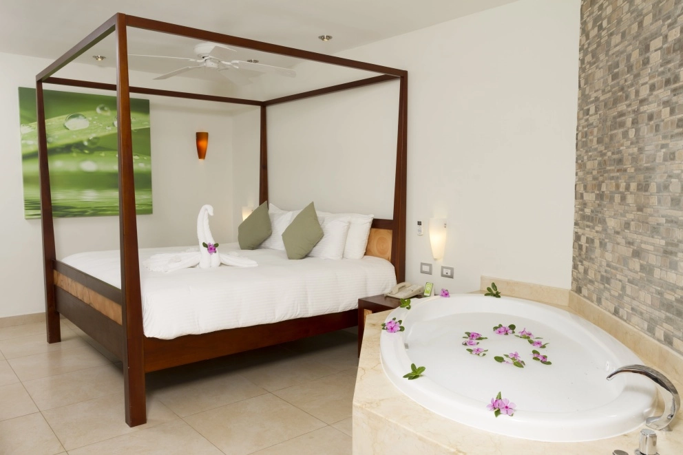 Sandos Caracol Pool View Penthouse