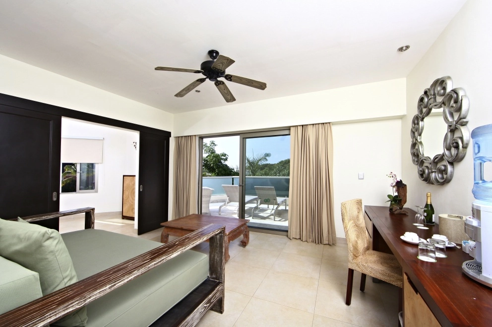 Sandos Caracol Select Club Penthouse seating area