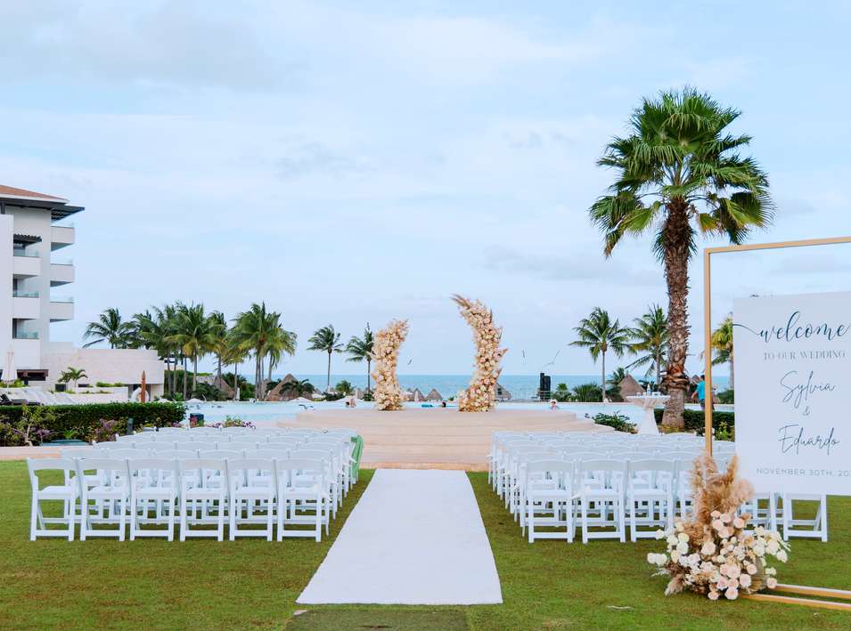 Central Garden - Dreams Playa Mujeres