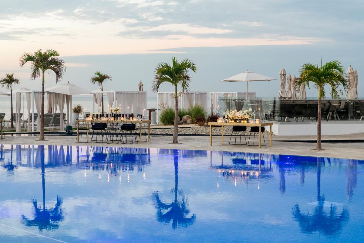 Blanc Pool Terrace - Le Blanc Los Cabos