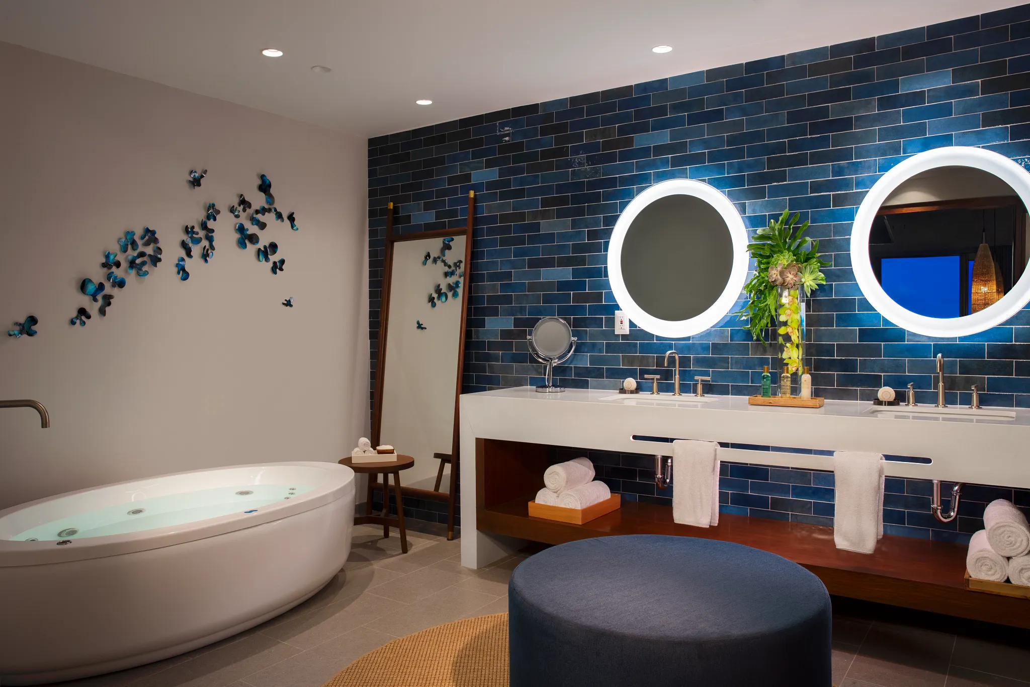 Preferred Club Presidential Suite bathroom Dreams Natura