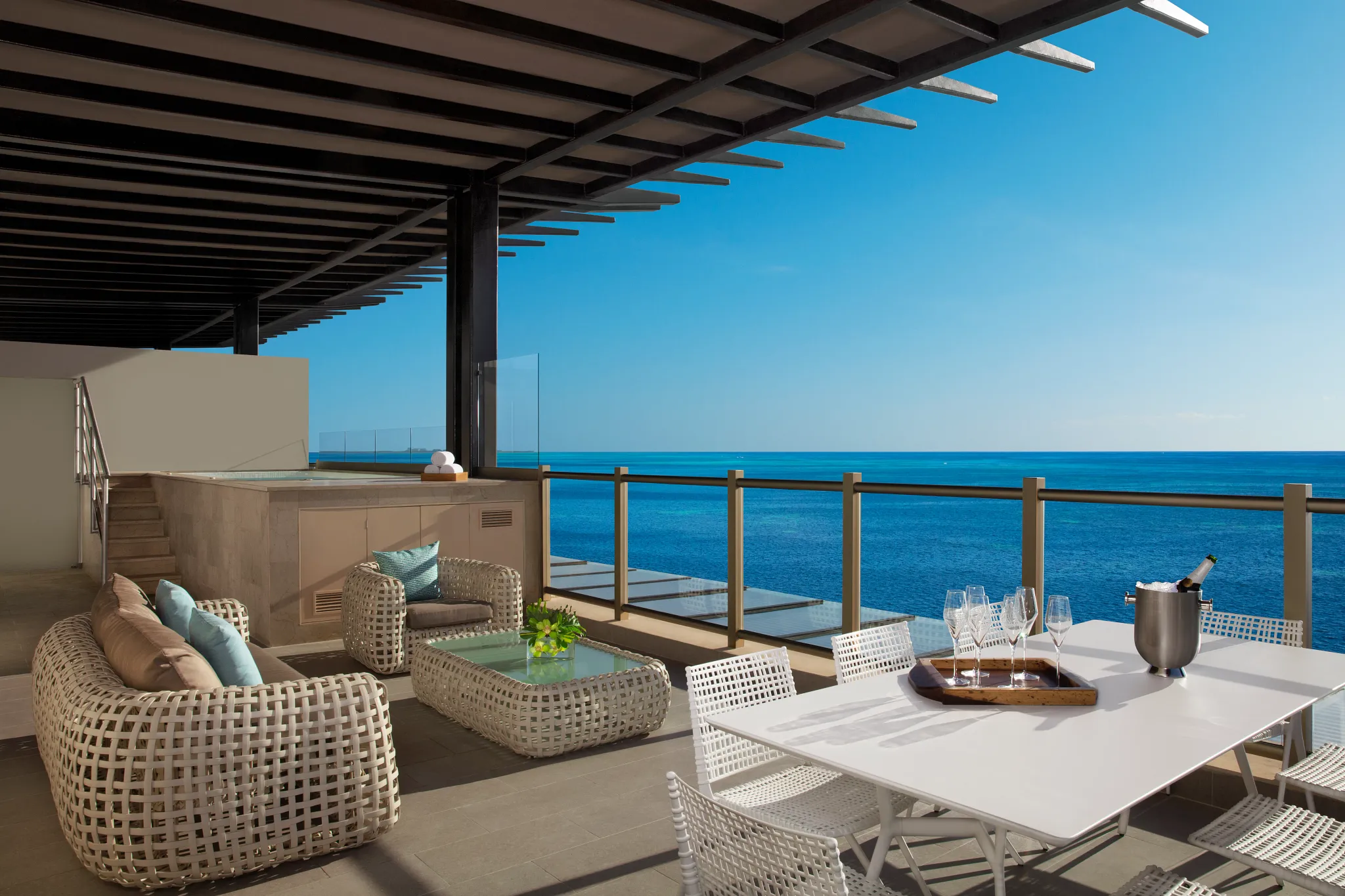 Preferred Club Presidential Suite terrace Dreams Natura