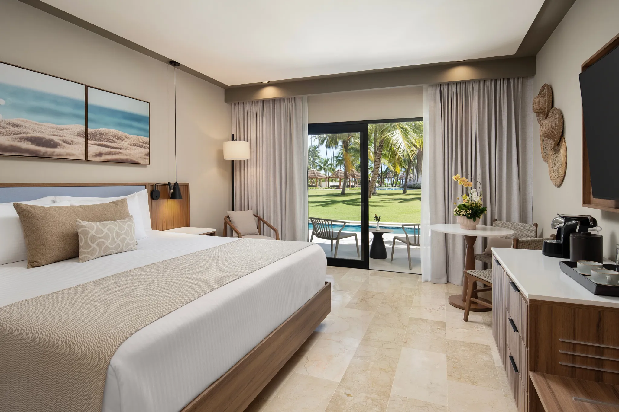 Vantage Club Ocean View Swim Out — Hyatt Vivid Punta Cana