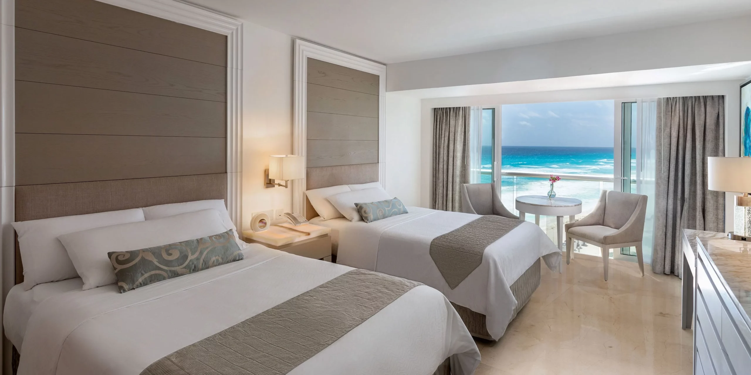 Royale Deluxe Ocean View Double Beds — Le Blanc Cancun