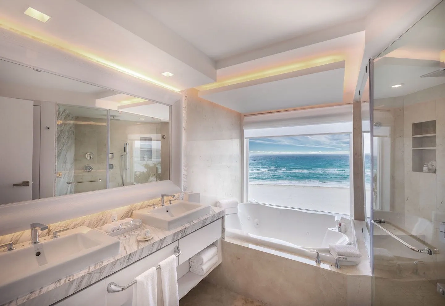 Royale Governor Suite Oceanfront Bathroom — Le Blanc Cancun