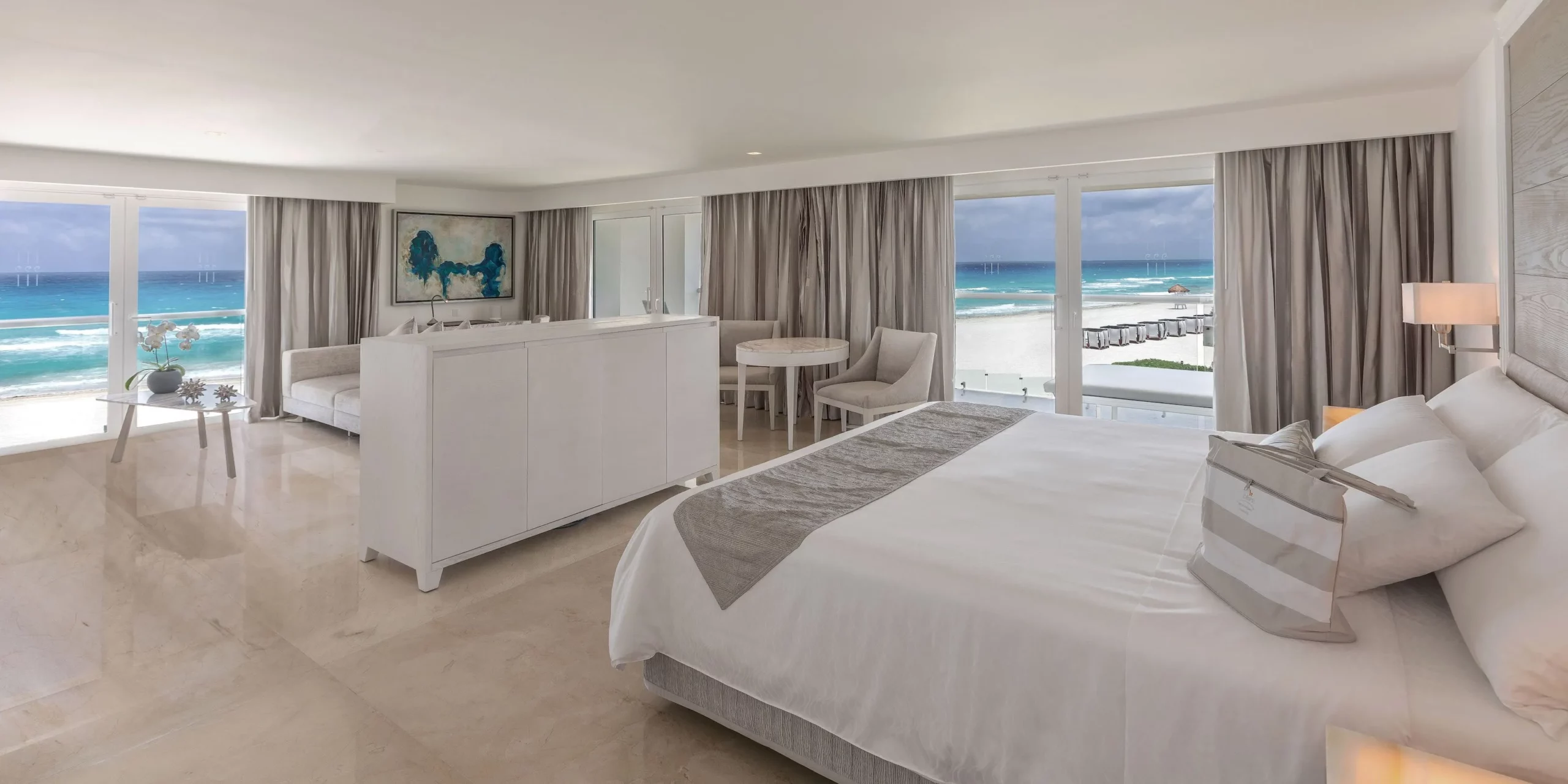 Royale Governor Suite Oceanfront — Le Blanc Cancun