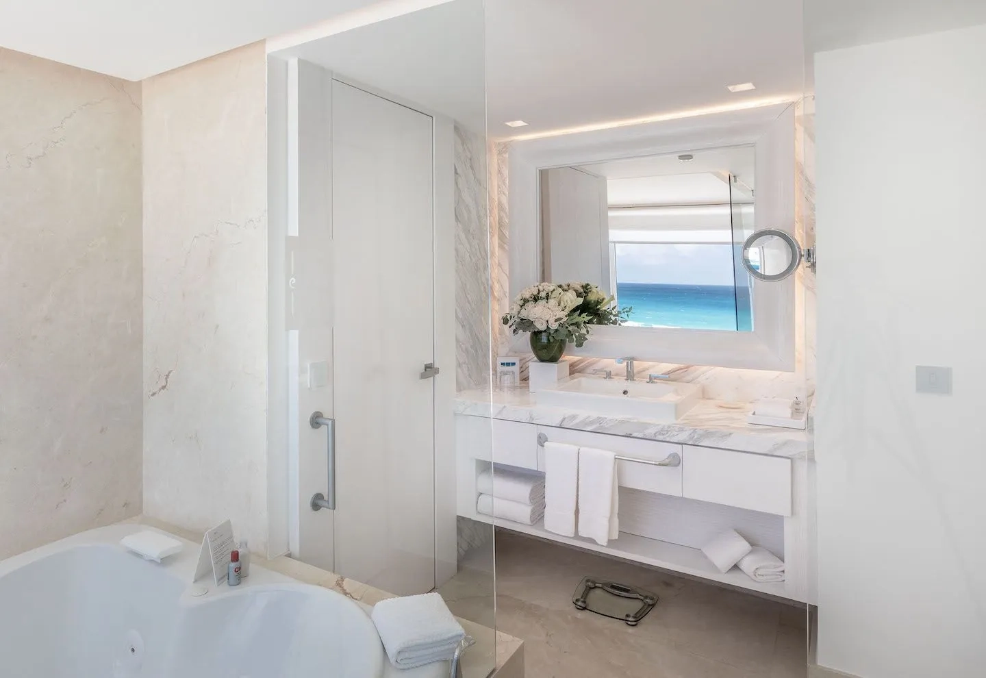 Royale Junior Suite Bathroom — Le Blanc Cancun