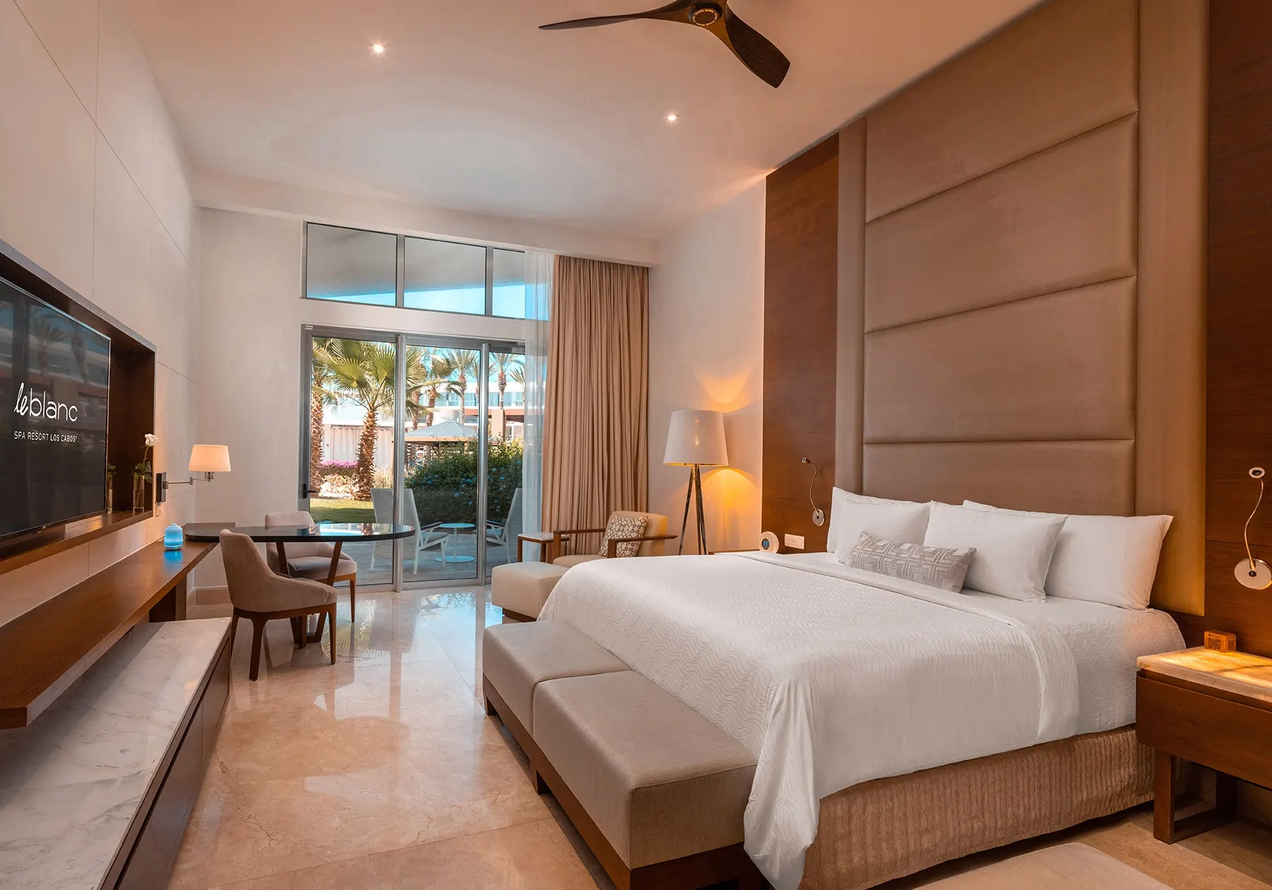 Royal Deluxe - Le Blanc Los Cabos