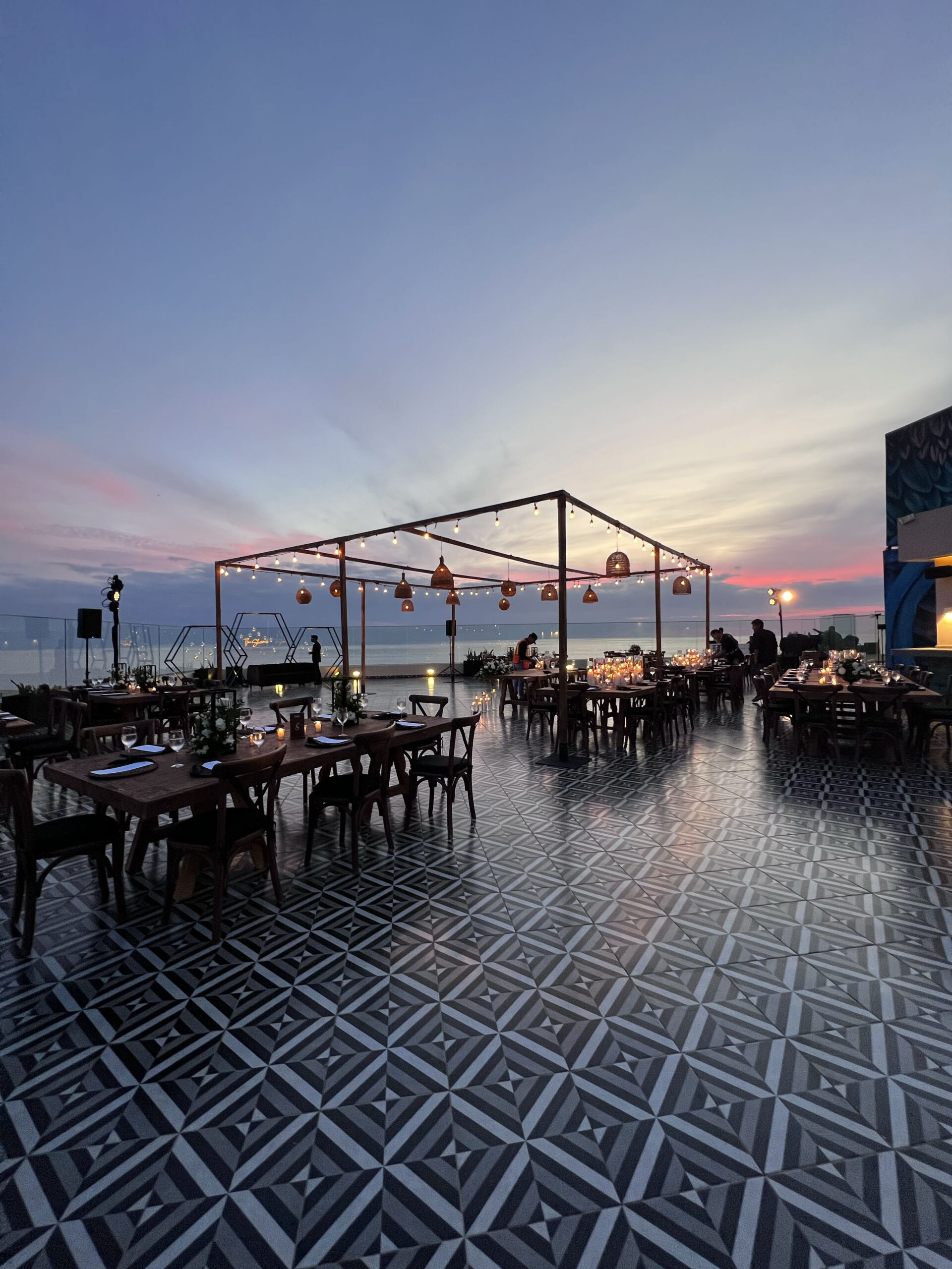Los Gallos Terrace — Hard Rock Hotel Los Cabos