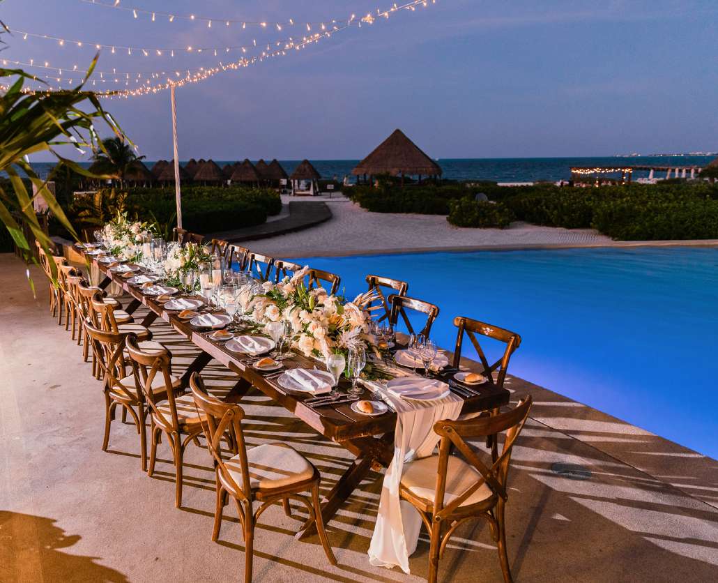 Pool Terrace - Dreams Playa Mujeres