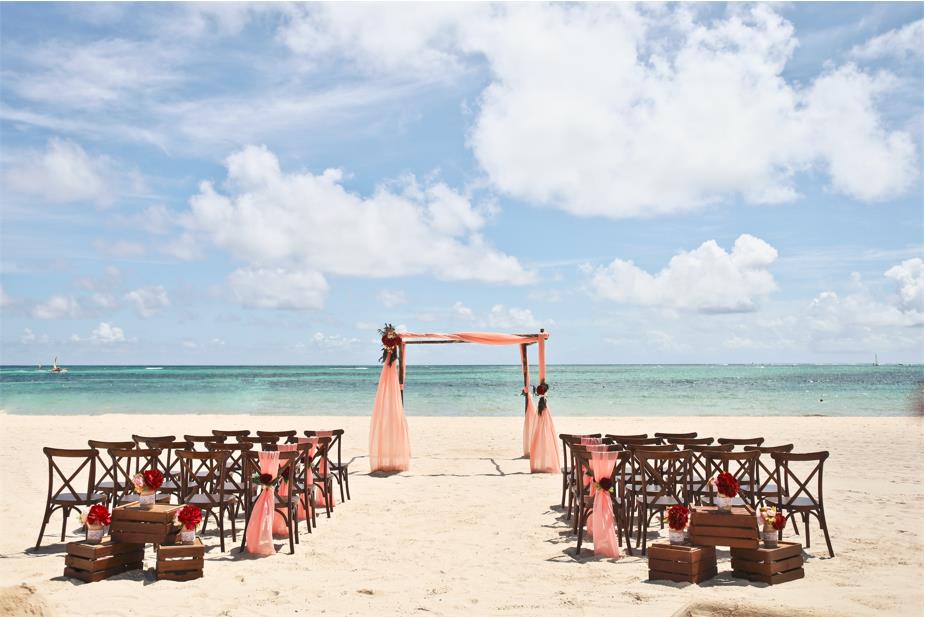 Preferred Beach Ceremony at Dreams Royal Beach Punta Cana
