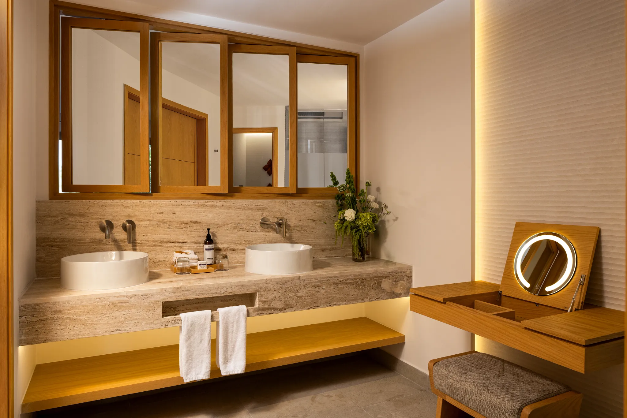 Junior Suite Partial Ocean View bathroom — Secrets Playa Mujeres