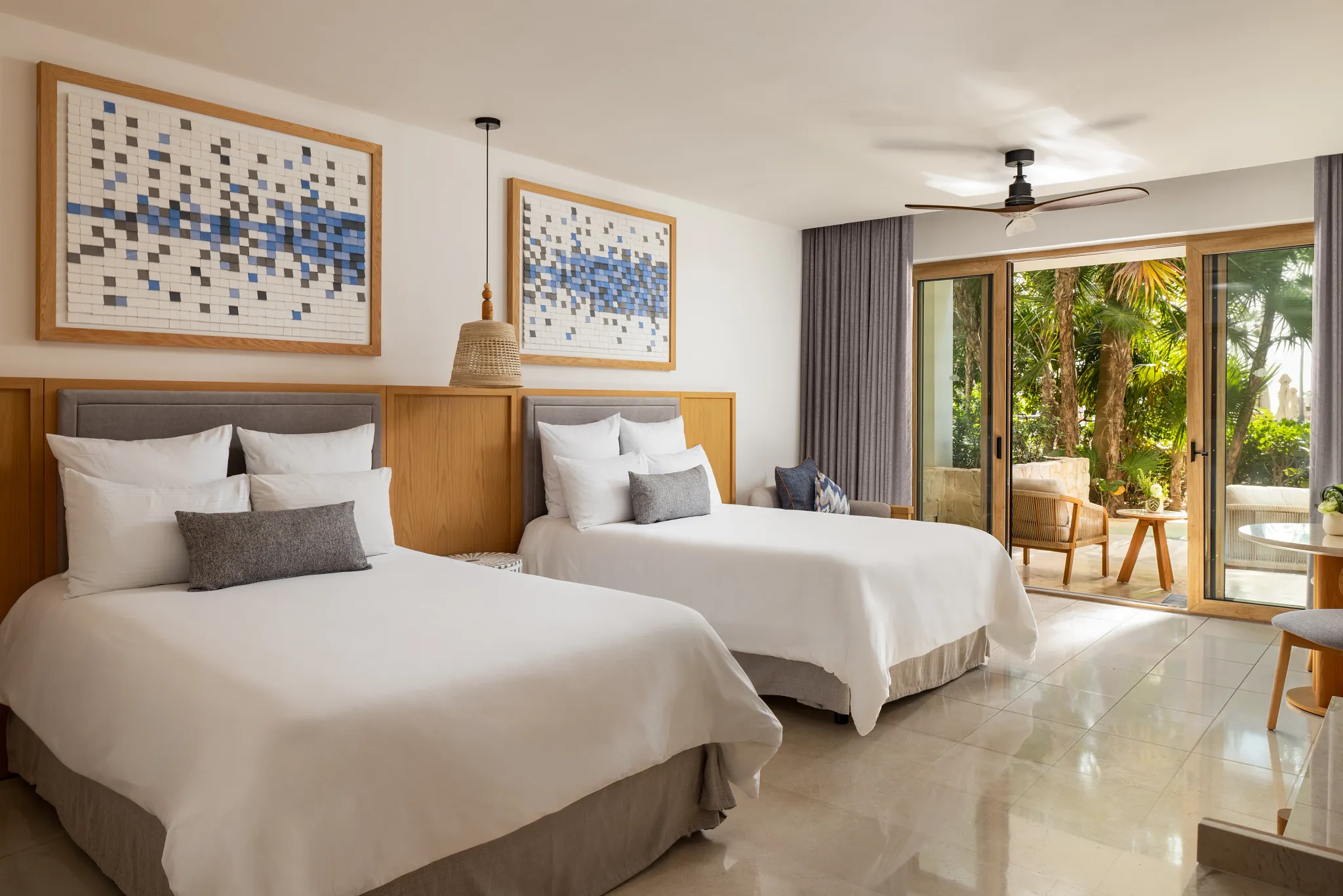 Junior Suite Swim Out double beds — Secrets Playa Mujeres