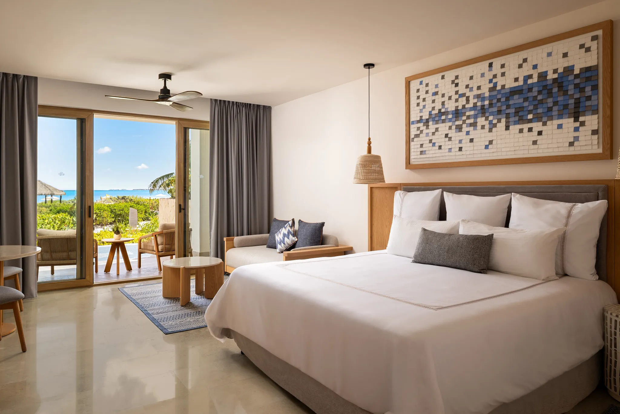 Preferred Club Junior Suite Ocean Front — Secrets Playa Mujeres