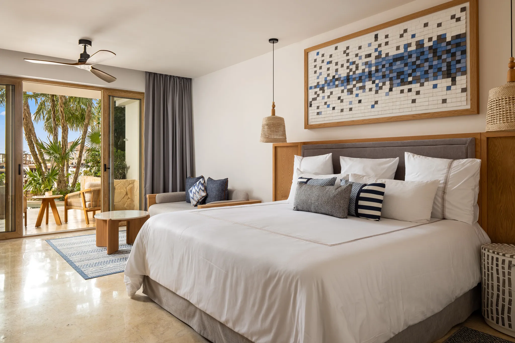 Preferred Club Junior Suite Ocean View Swim Out — Secrets Playa Mujeres