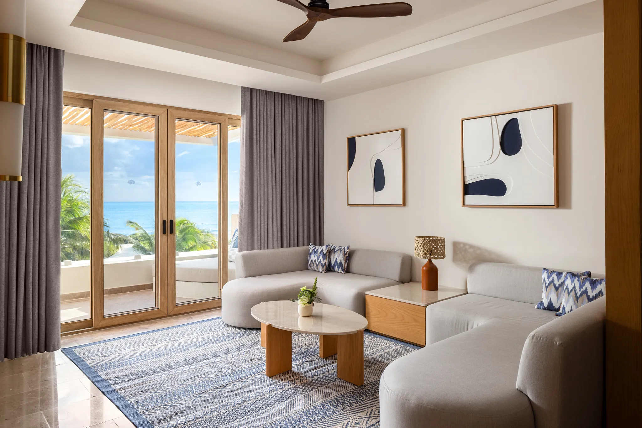 Preferred Club Master Suite Ocean Front seating area — Secrets Playa Mujeres