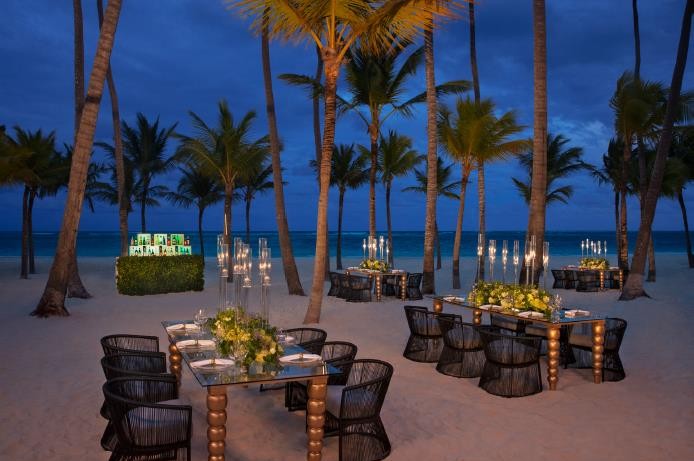 World Cafe Beach Ceremony at Dreams Royal Beach Punta Cana