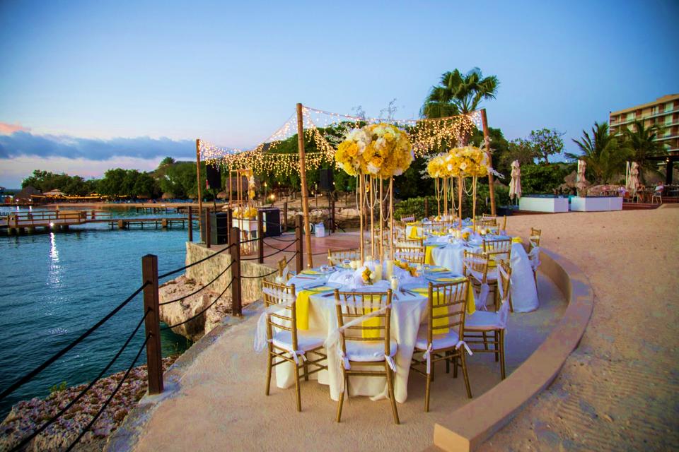 Ocean Front Plateau — Dreams Curaçao