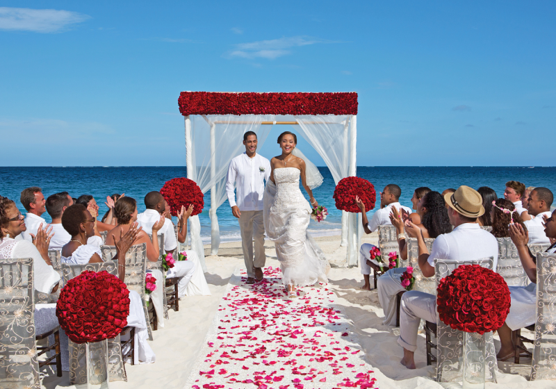 DRSRC-WED-Wedding-Beach1A-2-CB