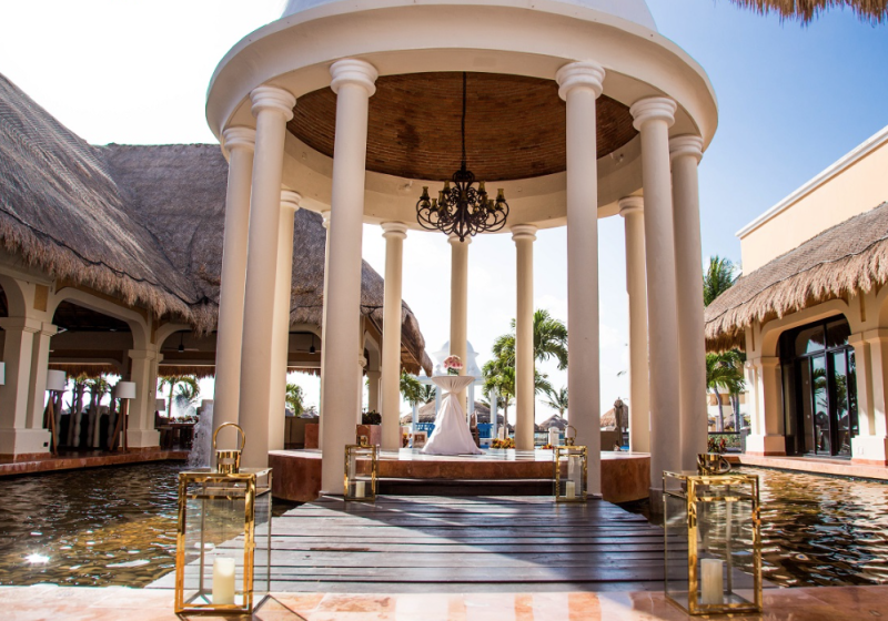 Dreams Sapphire Wedding Gazebo