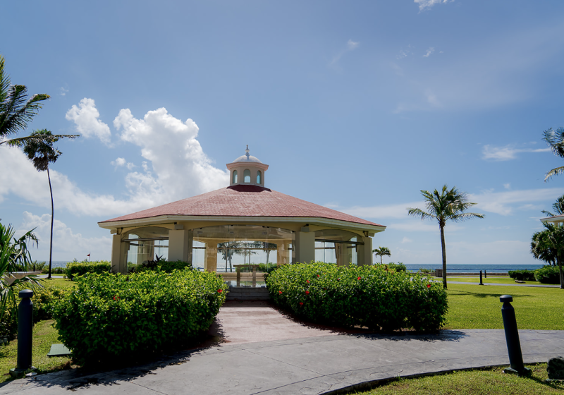 Moon Palace Bugambilias Gazebo
