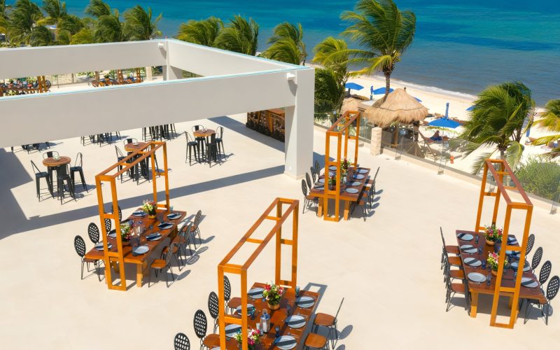Royalton-Splash-Riviera-Cancun-Grazie-OV-Terrace-3-scaled