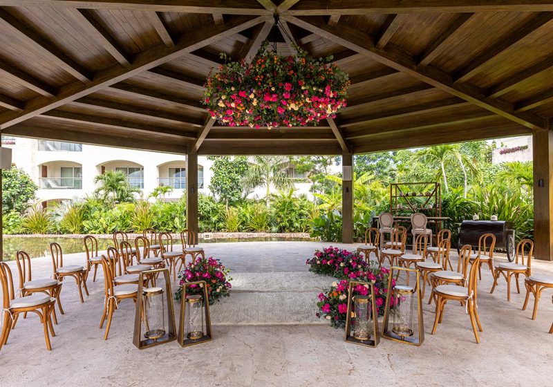 lilly garden gazebo