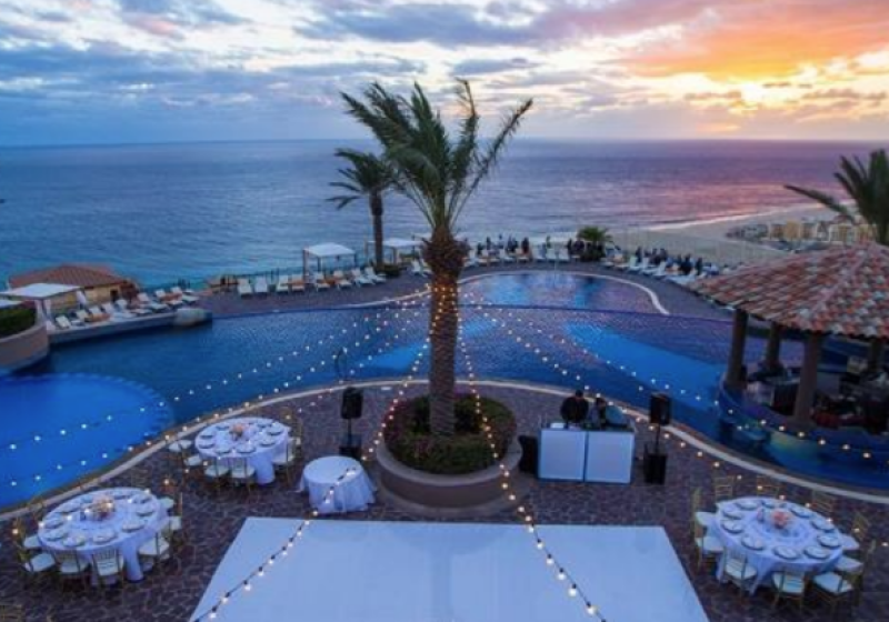 sky pool upper terrace 2